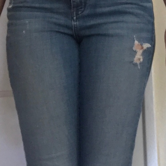 Holding horses jeans - Picture 1 of 3